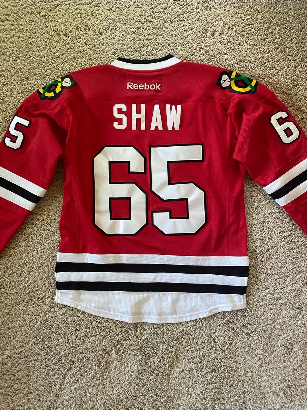 andrew shaw chicago blackhawks jersey
